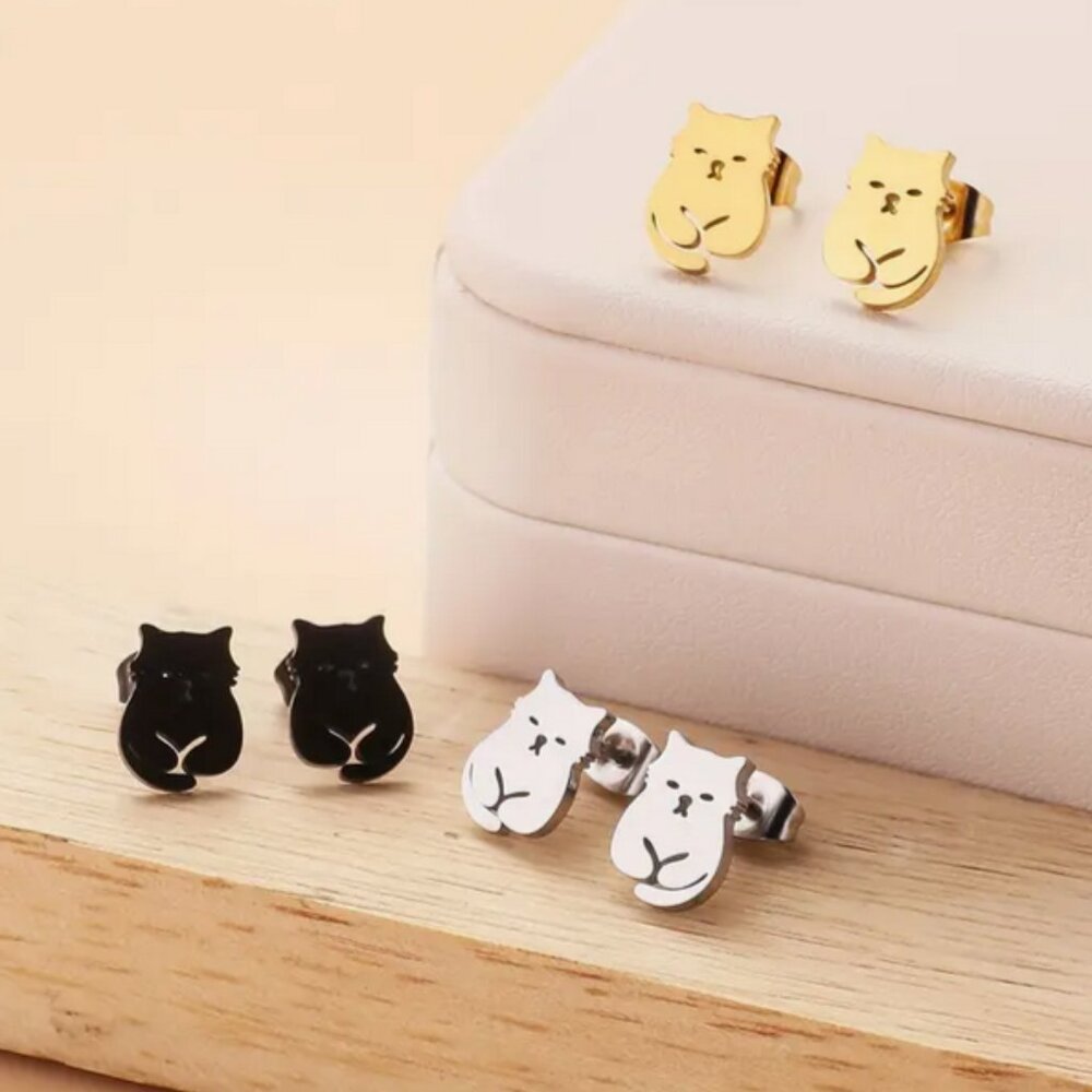 Stainless Steel Chubby Cat Stud Earrings in Silver & Gold